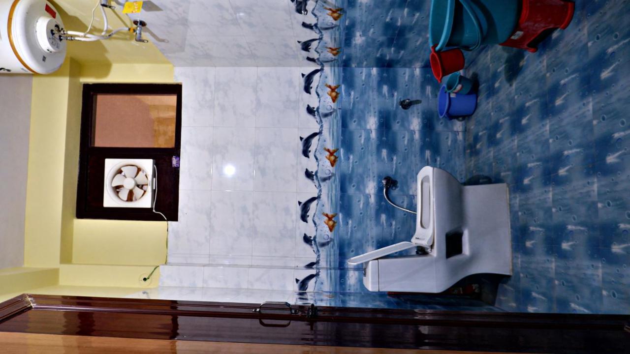 Hotel Moti Mahal,Варанаси Екстериор снимка